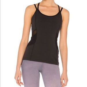 Beyond Yoga Mesh Quilt Active Top